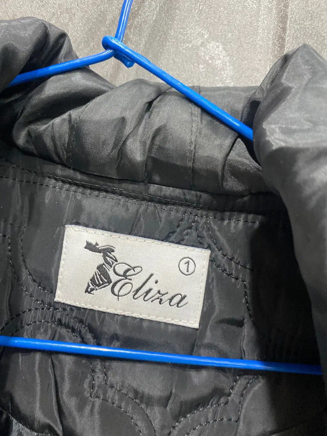 پافر ترک بلند|لباس|سبزوار, کاشفی شمالی (دادگستری)|دیوار