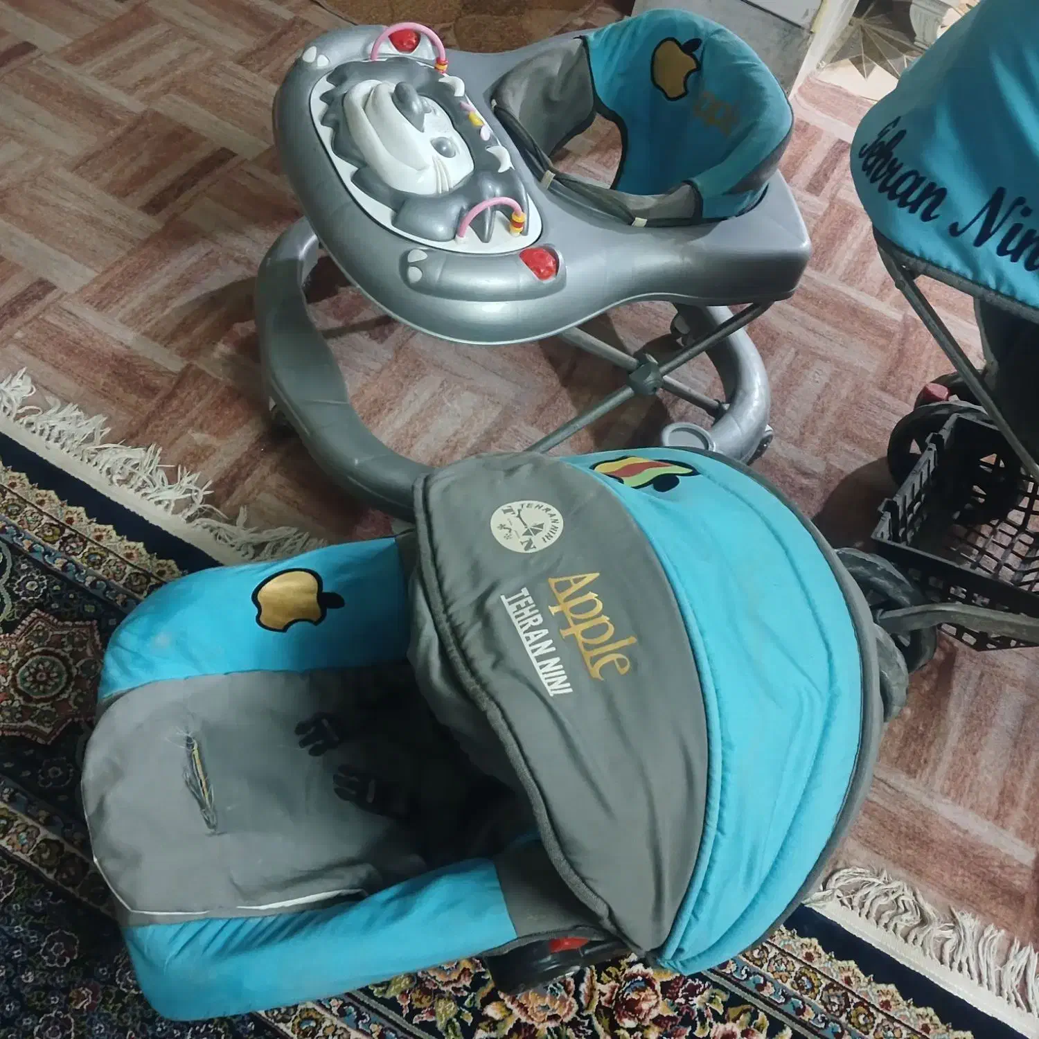 کالسکه وروک|کالسکه و لوازم جانبی|کاشان, ملا حبیبالله شریف|دیوار