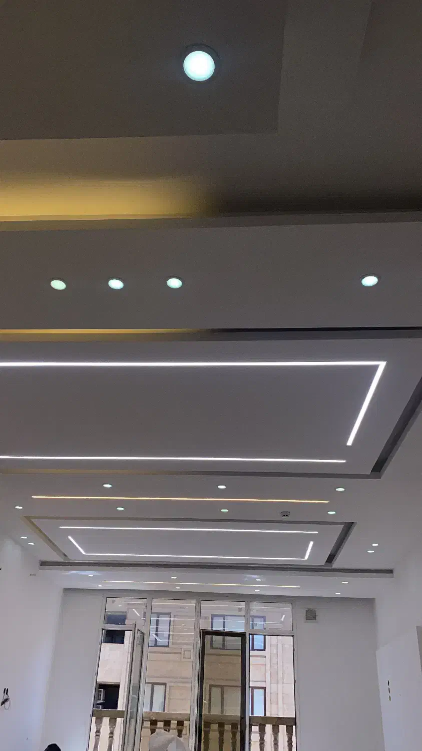 اجرای کناف نقاشی ‌‌برقکشی دامپا تایل|خدمات پیشه و مهارت|شیراز, شهرک برف فروشان|دیوار