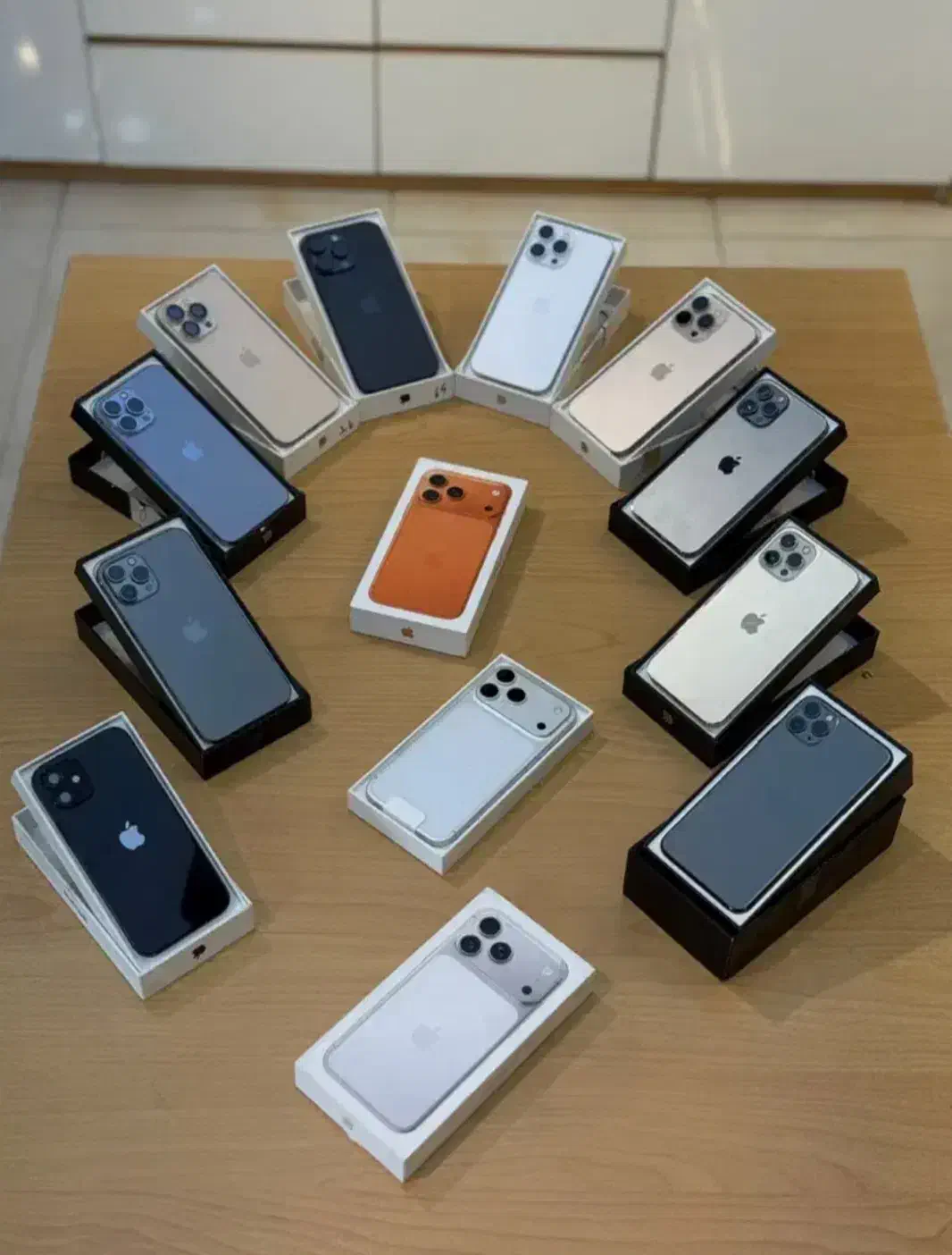 ایفون 17 pro max. سیلور .نات اکتیو .پلمپ .ch|موبایل|ایلام, |دیوار