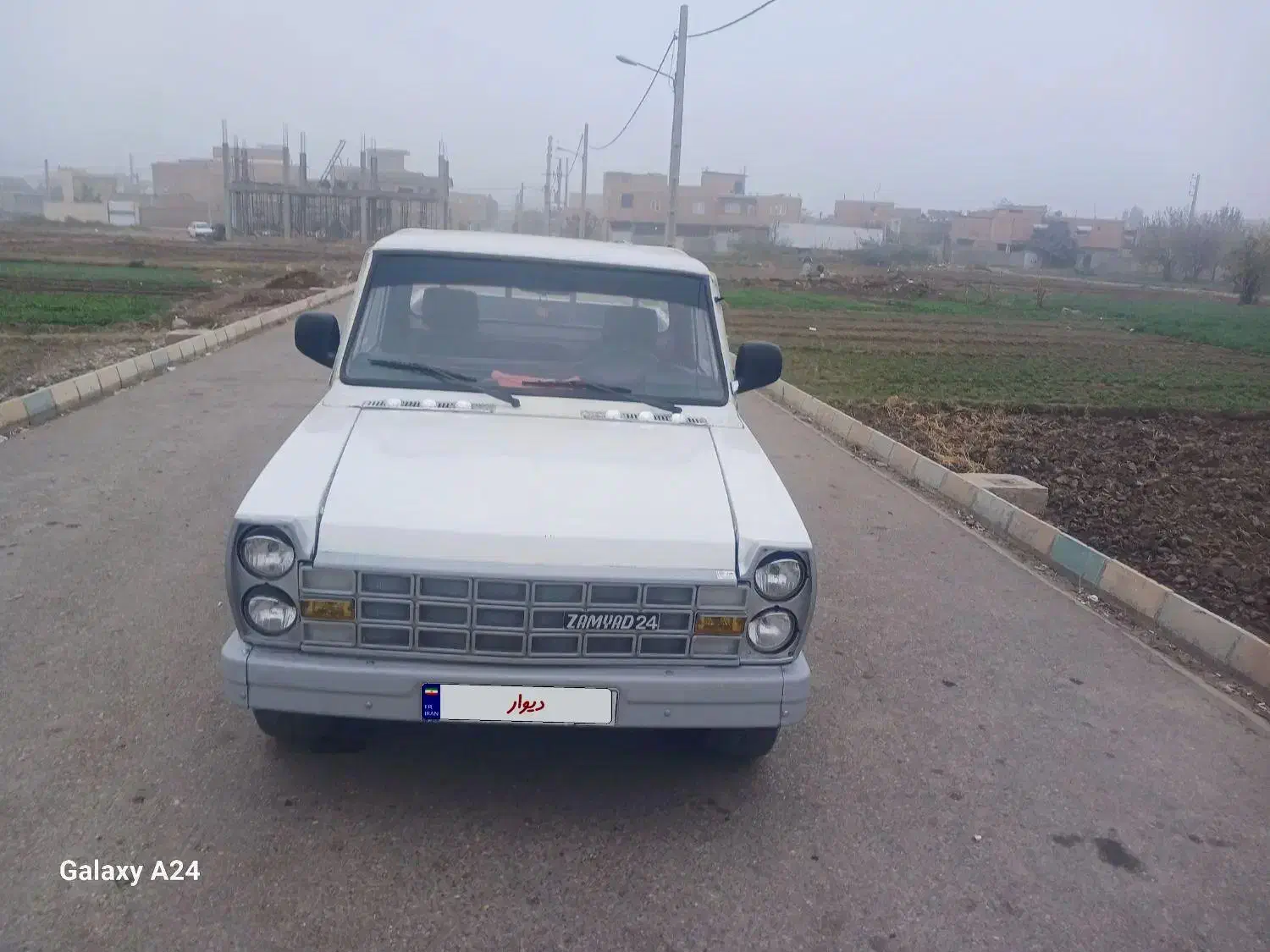 وانت نیسان ۹۶ تناژ پاین مزدا ۱۶۰۰ مدل ۷۰|خودرو سواری و وانت|گنبد کاووس, |دیوار