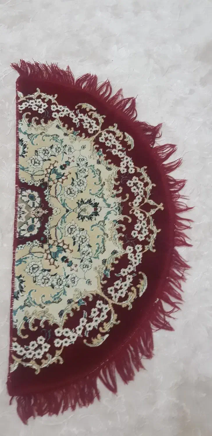 تعدادی گلیم فرش و  پادری|فرش|رباط‌کریم, رباط‌کریم|دیوار