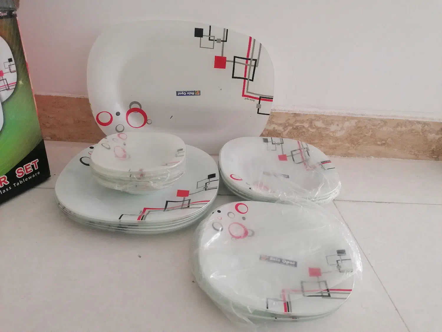 سرویس چینی 25 پارچه آذین اوپال|ظروف سرو و پذیرایی|کازرون, |دیوار