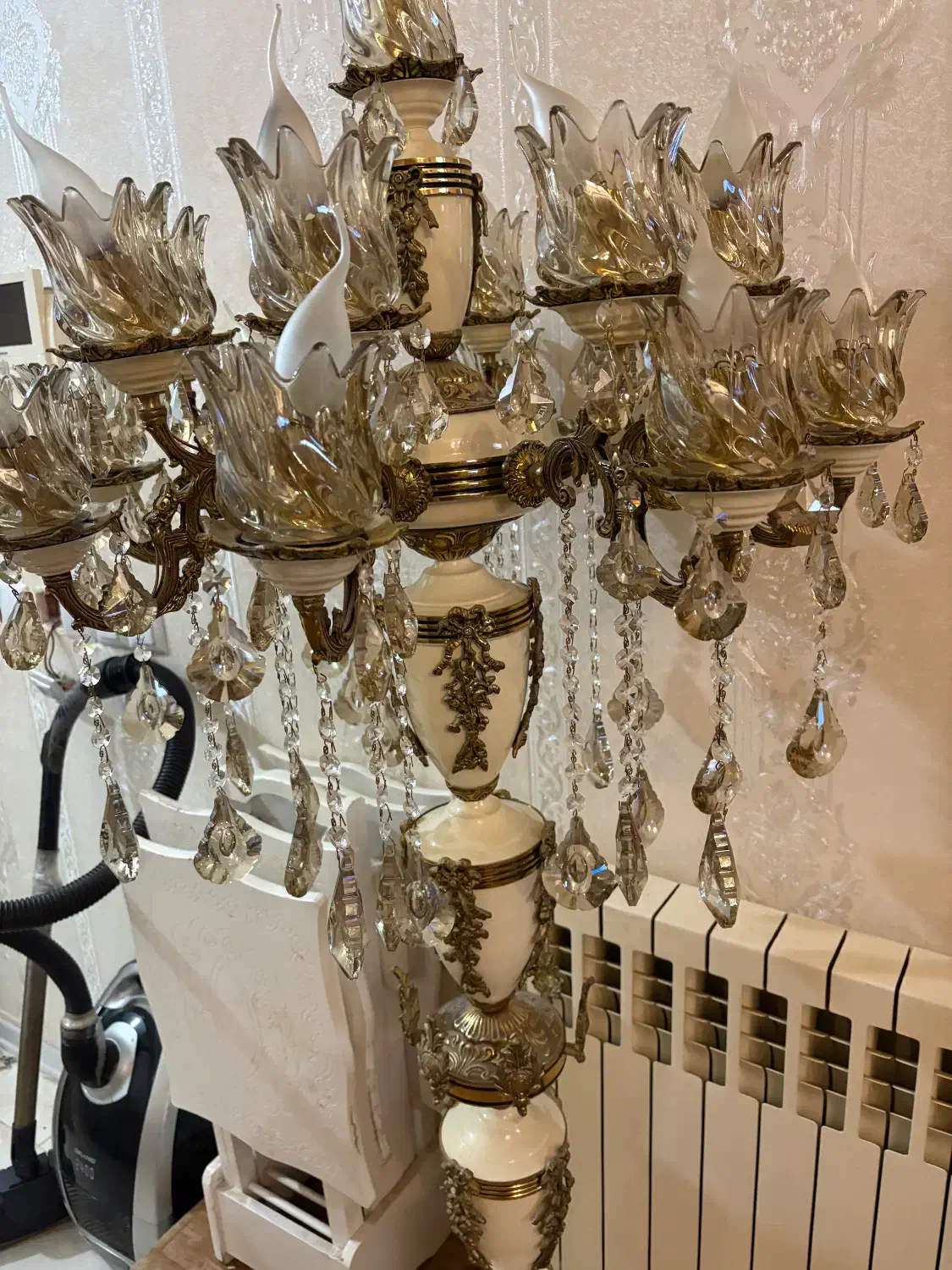 کنارسالنی برنزی ۸شاخه|چراغ خواب و آباژور|اردبیل, |دیوار