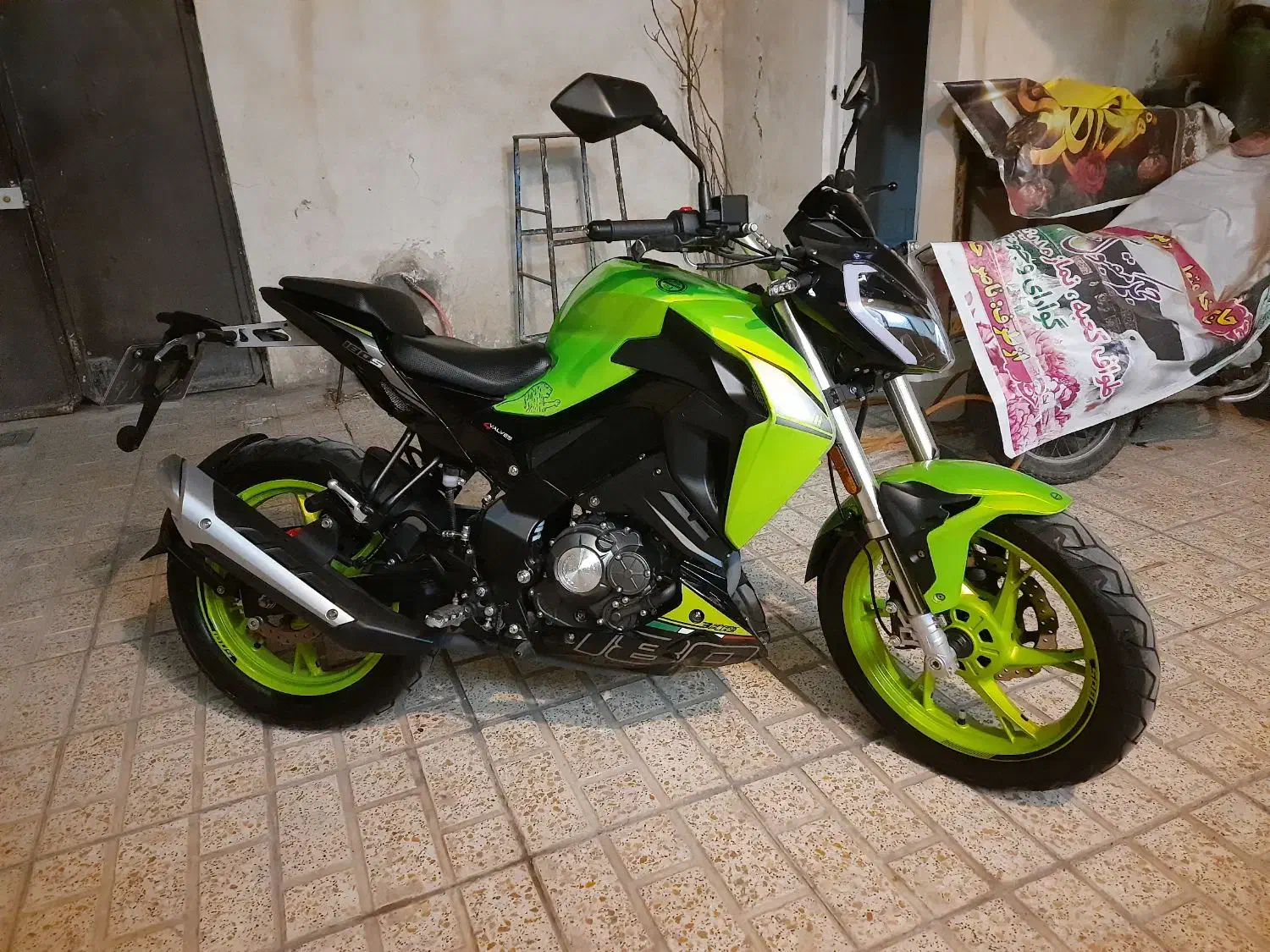 بنلی ۱۸۰ s|موتورسیکلت|شهریار, شهرک امیریه|دیوار