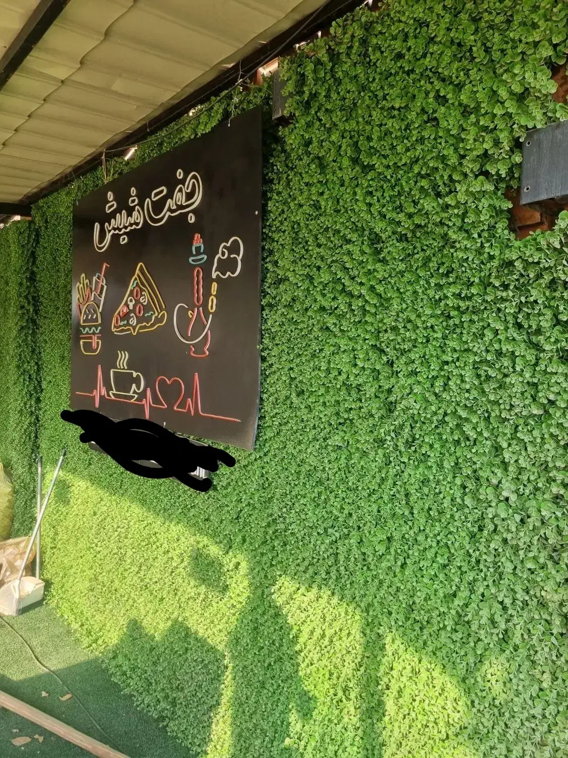 حدود ۲۴ متر مربع گرینوال دیواری نو|گل مصنوعی|گناباد, |دیوار