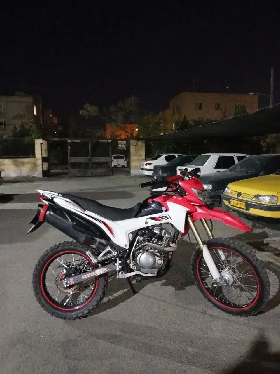 موتور فلات ۲۰۰ نیوفیس|موتورسیکلت|مشهد, حجاب (شهرک غرب)|دیوار