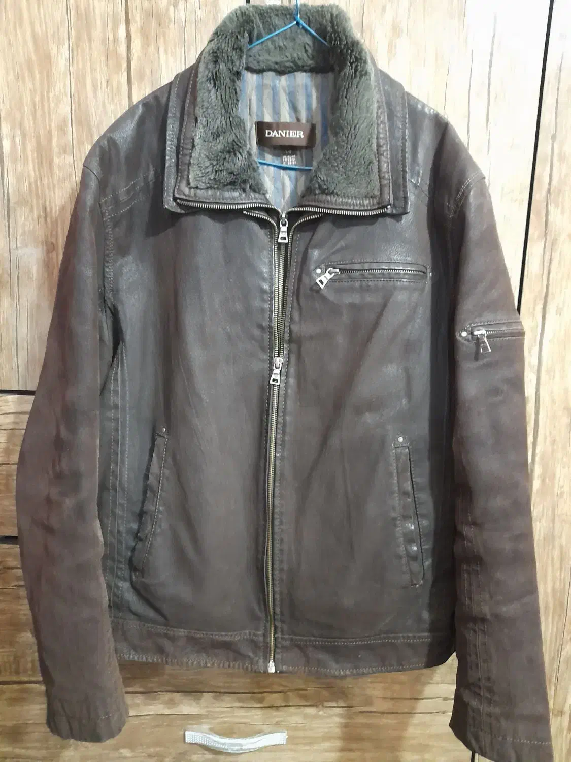 لباس|لباس|طرقبه, |دیوار