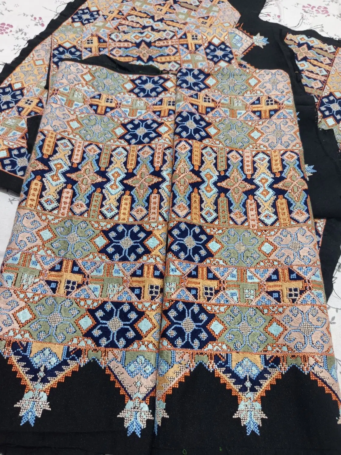 خیاط|لباس|زاهدان, |دیوار