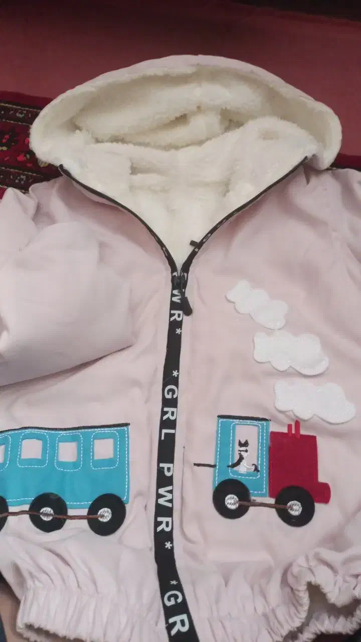 سویشرت میکرو داخل خز گلدوزی قطاری|کفش و لباس بچه|فولادشهر, مسکن مهر فولادشهر|دیوار