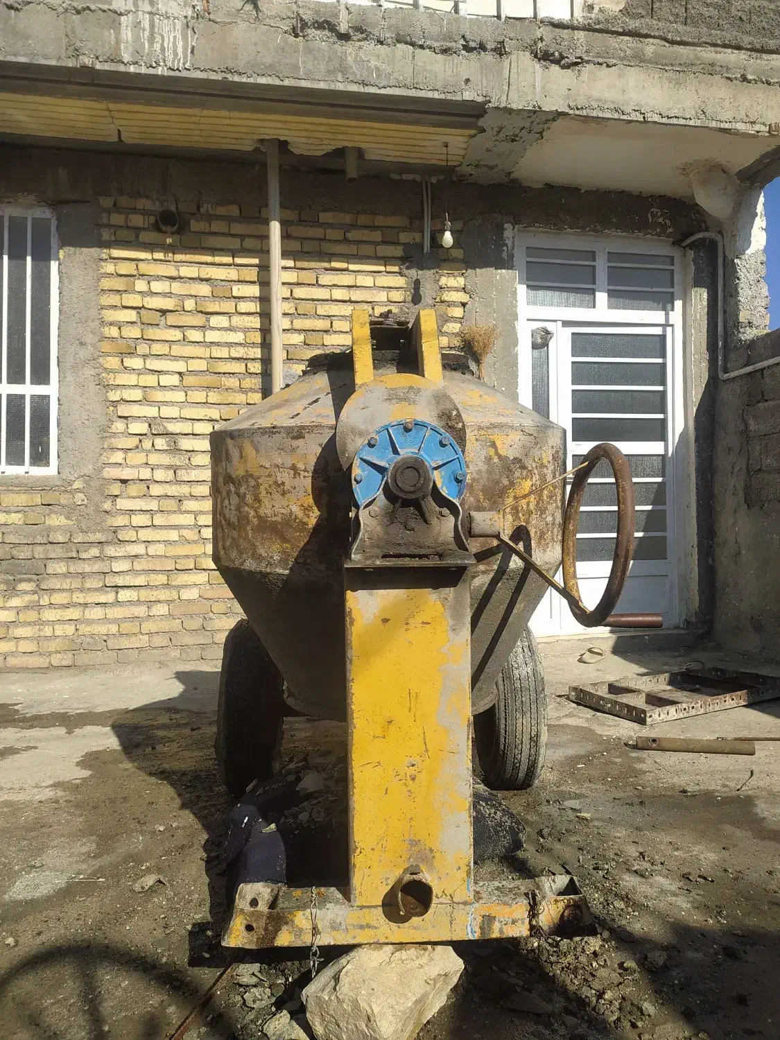 میکسر اجاره ، هم فروش اگه کسی خواست|ماشینآلات صنعتی|آبدانان, |دیوار