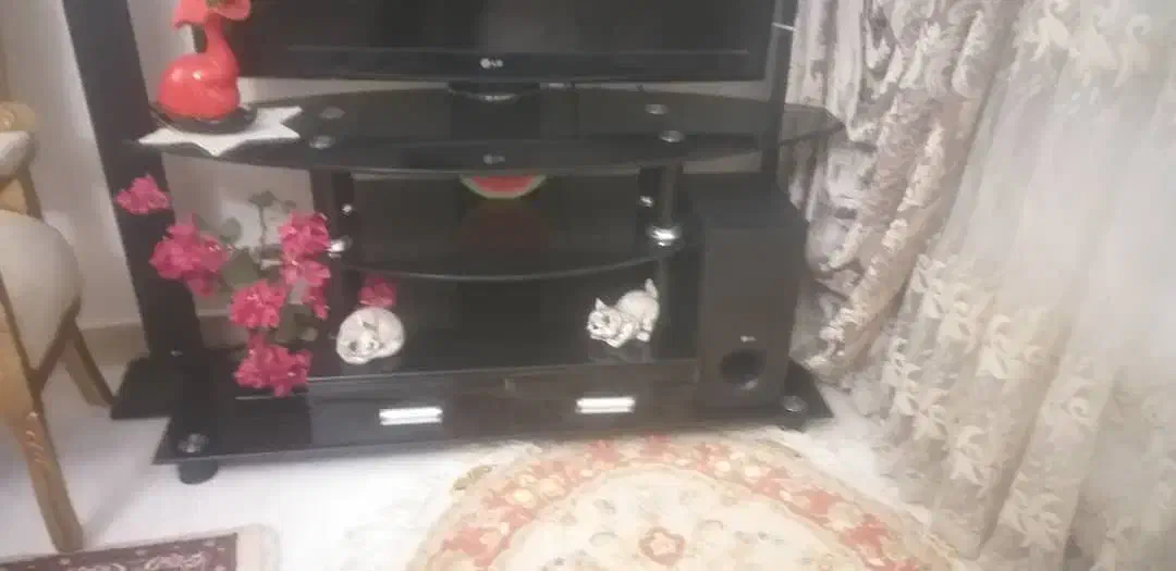 مبل سلطنتی ۷نفره با میز تلویزیون|مبلمان خانگی و میز عسلی|مرند, |دیوار