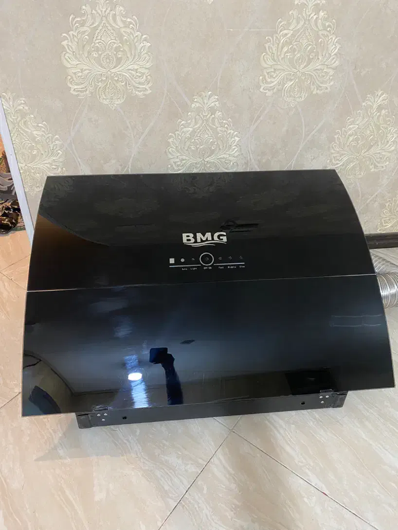 هود bmJ|هود|اصفهان, بهارستان|دیوار