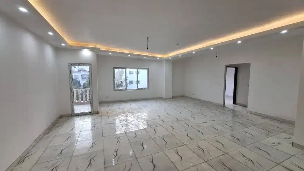 ۱۰۵ متر بلوار شیرودی ۲ خواب آپارتمان / کد ۷۶۵۲|فروش آپارتمان|تنکابن, |دیوار