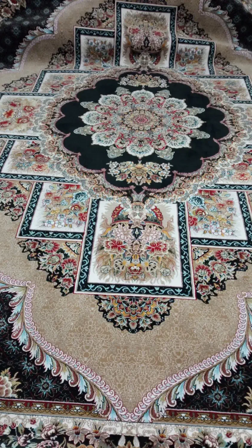 فرش ماشینی 12متری اصل 700شانه آکبند|فرش|تبریز, |دیوار