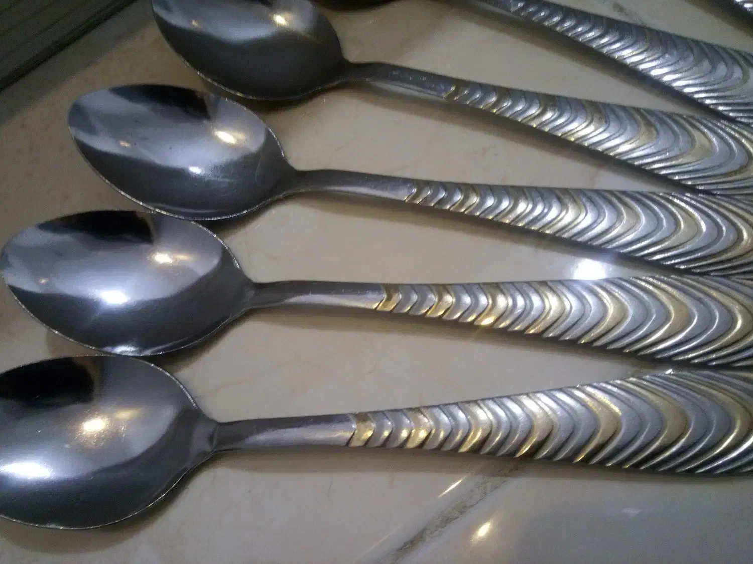 یک دست قاشق چنگال ست درحدنو|ظروف سرو و پذیرایی|بومهن, |دیوار