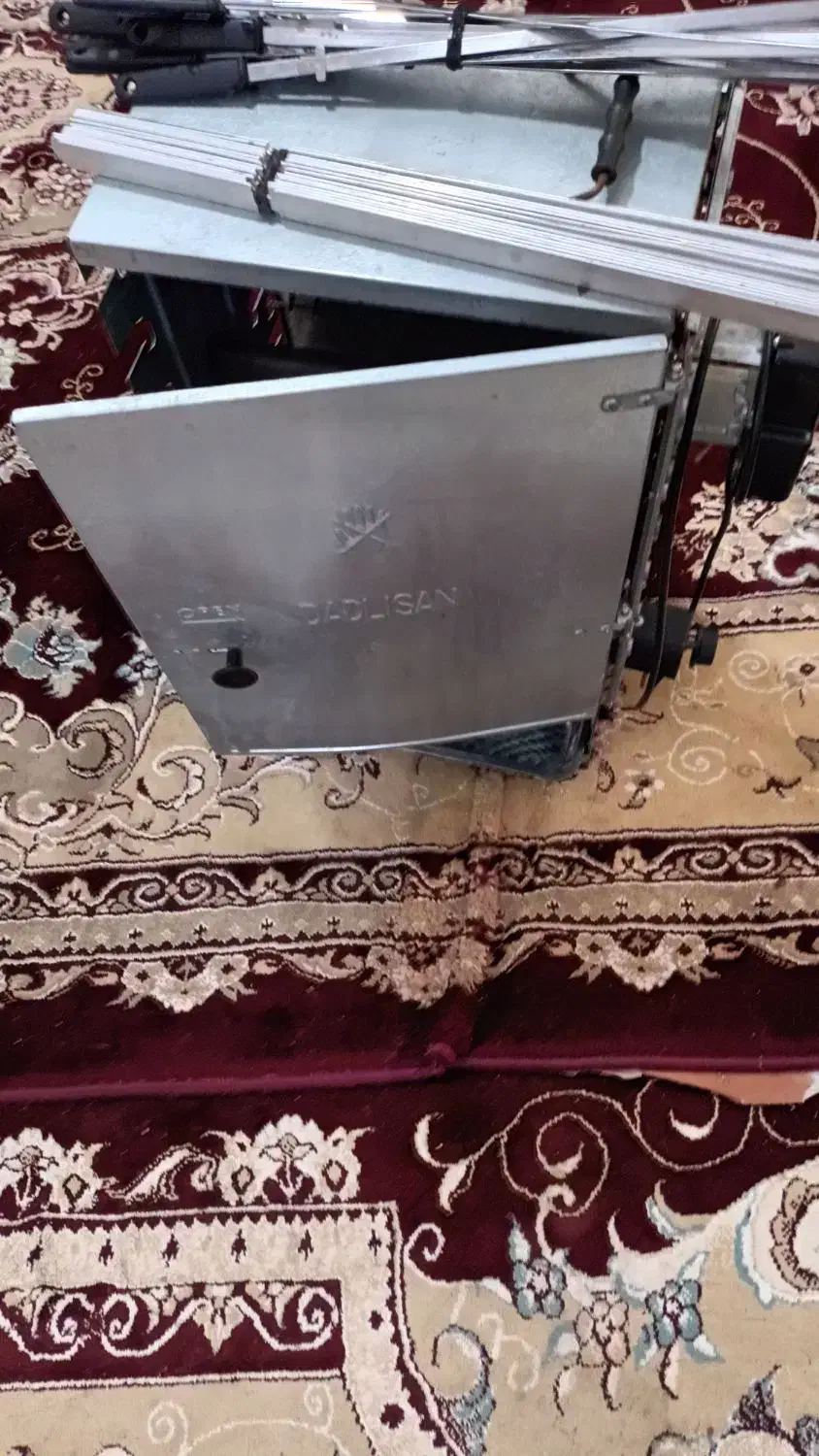 یک کباب پز گازی متور چرخان ۲۸ سیخ|اجاق گاز و لوازم برقی پختوپز|گرگان, |دیوار