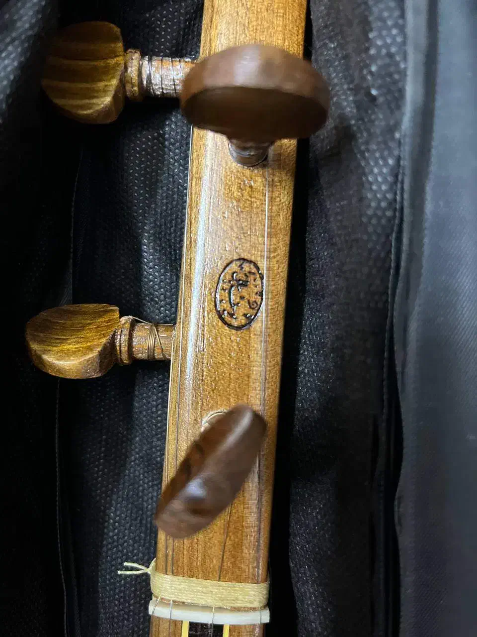 سه تار|سازهای سنتی|تهران, جمهوری|دیوار