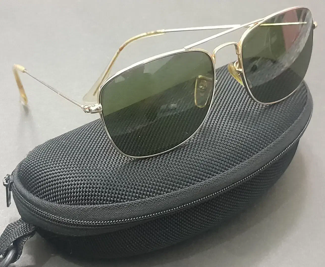 ساعت و عینک افتابی مردانه|ساعت|مشهد, شهرک رازی (شهرک غرب)|دیوار