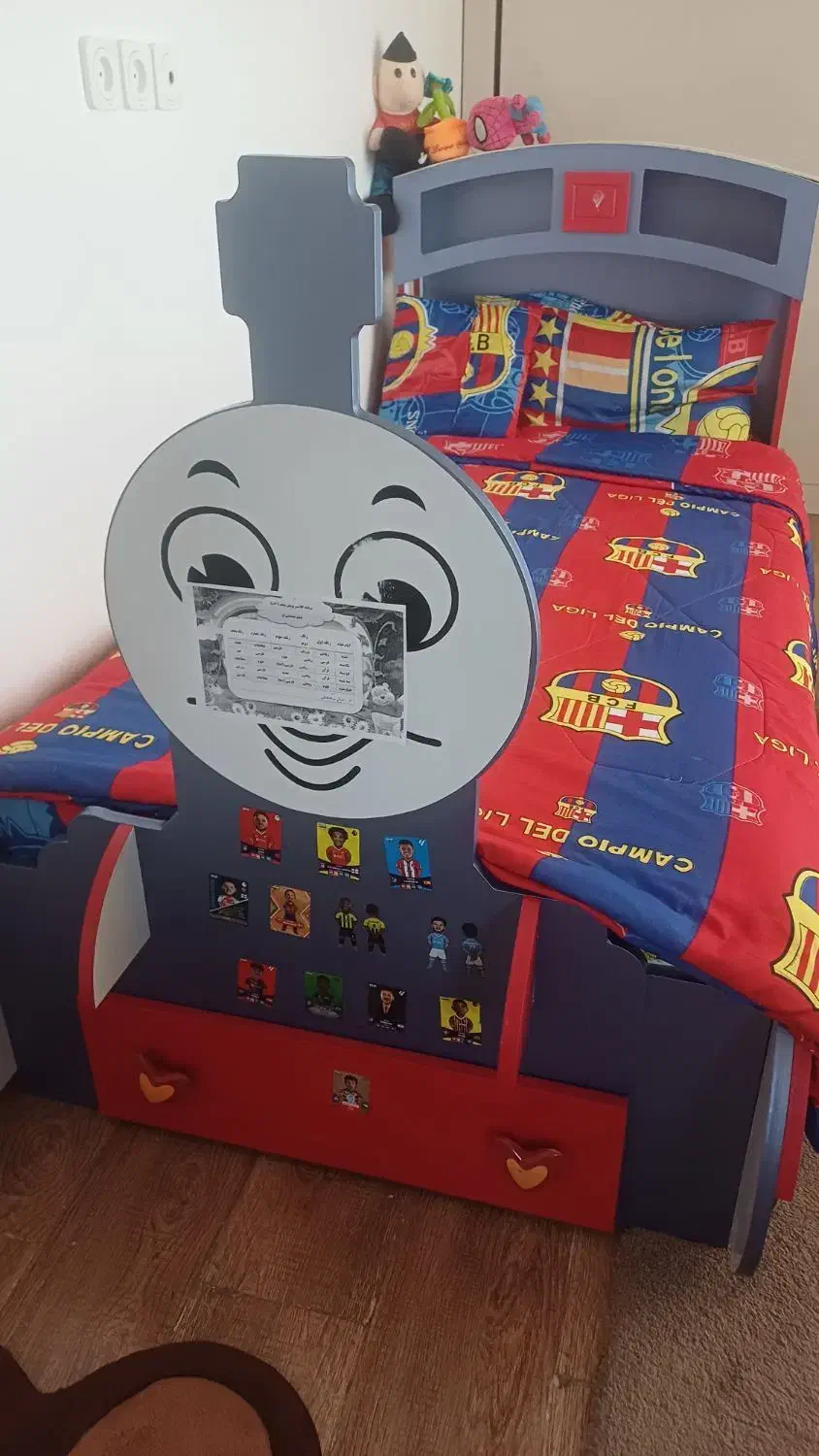 تخت خواب قطاری نو و سالم|تخت و صندلی بچه|مینودشت, |دیوار