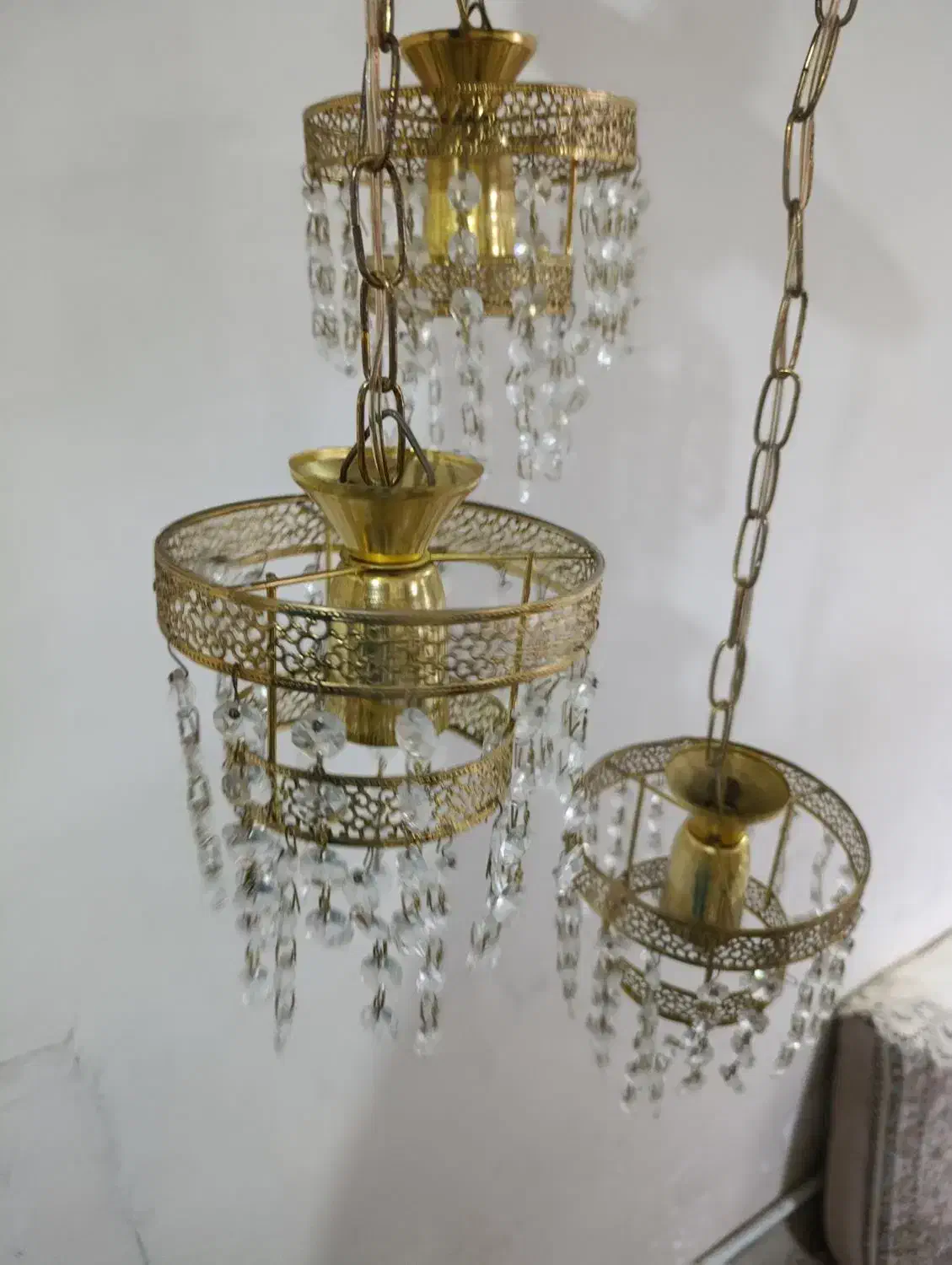 لوستر کاملاً سالم|لوستر و چراغ آویز|قرچک, مهدیه|دیوار