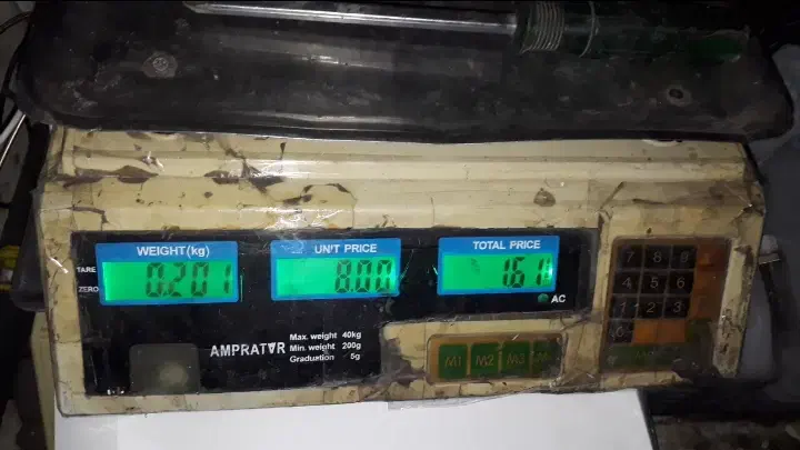 ترازو دیجیتال و سنگی قدیمی در شهریار|فروشگاه و مغازه|شهریار, شهریار|دیوار