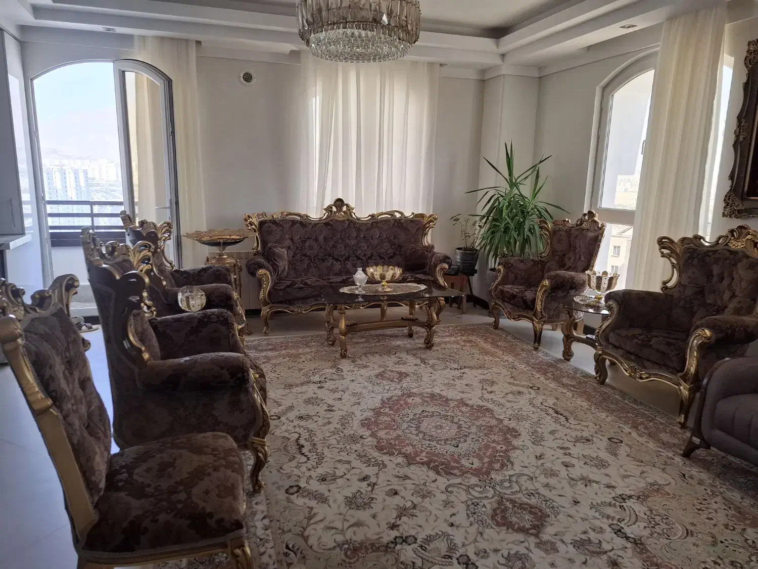 فروش مبل سلطنتی در حد نو|مبلمان خانگی و میز عسلی|تهران, چیتگر شمالی|دیوار