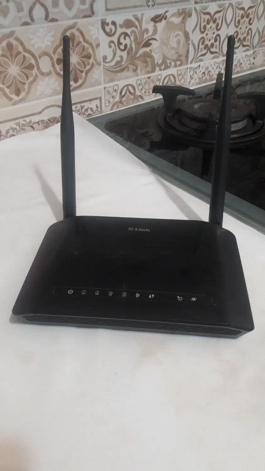 مودم دی لینک مدل۲۷۴۰u|مودم و تجهیزات شبکه|پارس‌آباد, |دیوار