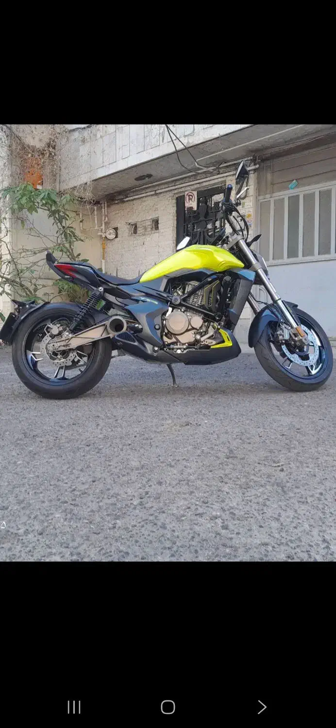 موتور زونتس V مشابه صفر کارکرد۹۰۰کیلومترمدل ۴۰۲|موتورسیکلت|لاهیجان, خمیر کلایه|دیوار
