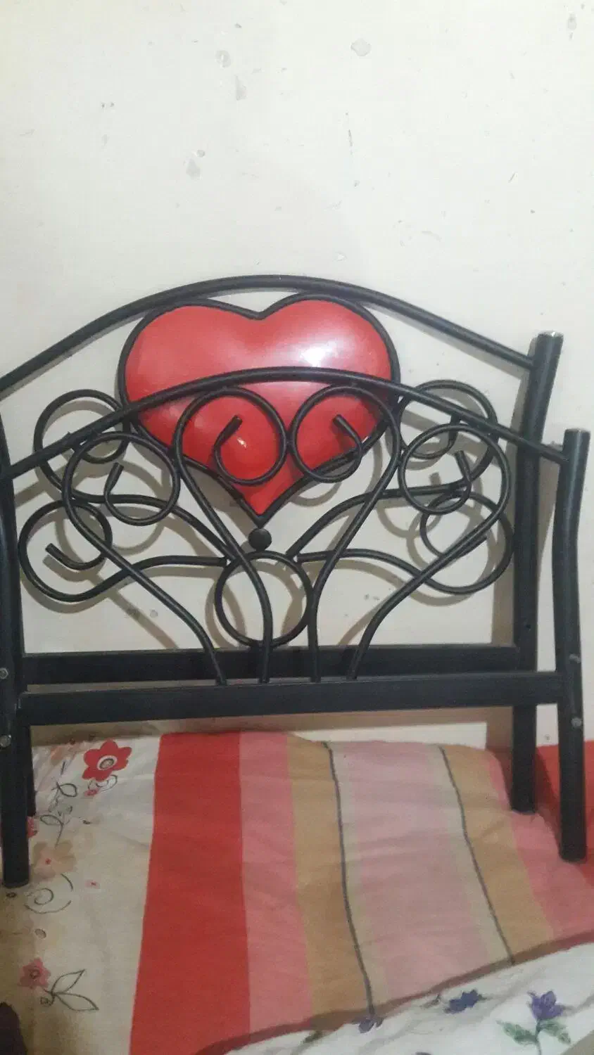 لوازم کودک|تخت و صندلی بچه|اهر, |دیوار