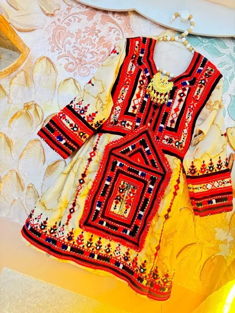 چرخ و وصل انواع لباس بلوچی|لباس|بمپور, |دیوار