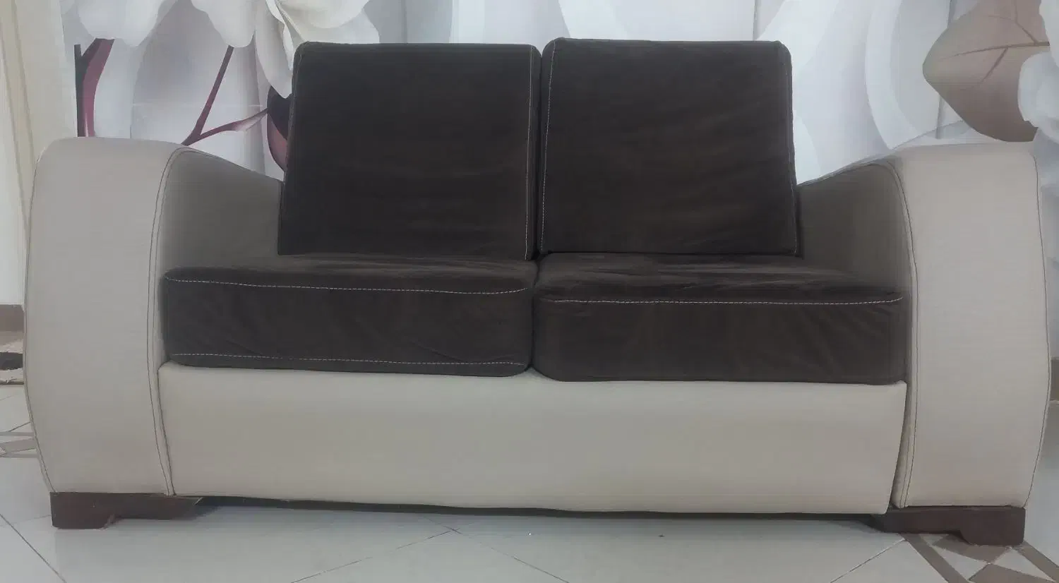 مبل چرم و پارچه شیک|مبلمان خانگی و میز عسلی|زاهدان, |دیوار