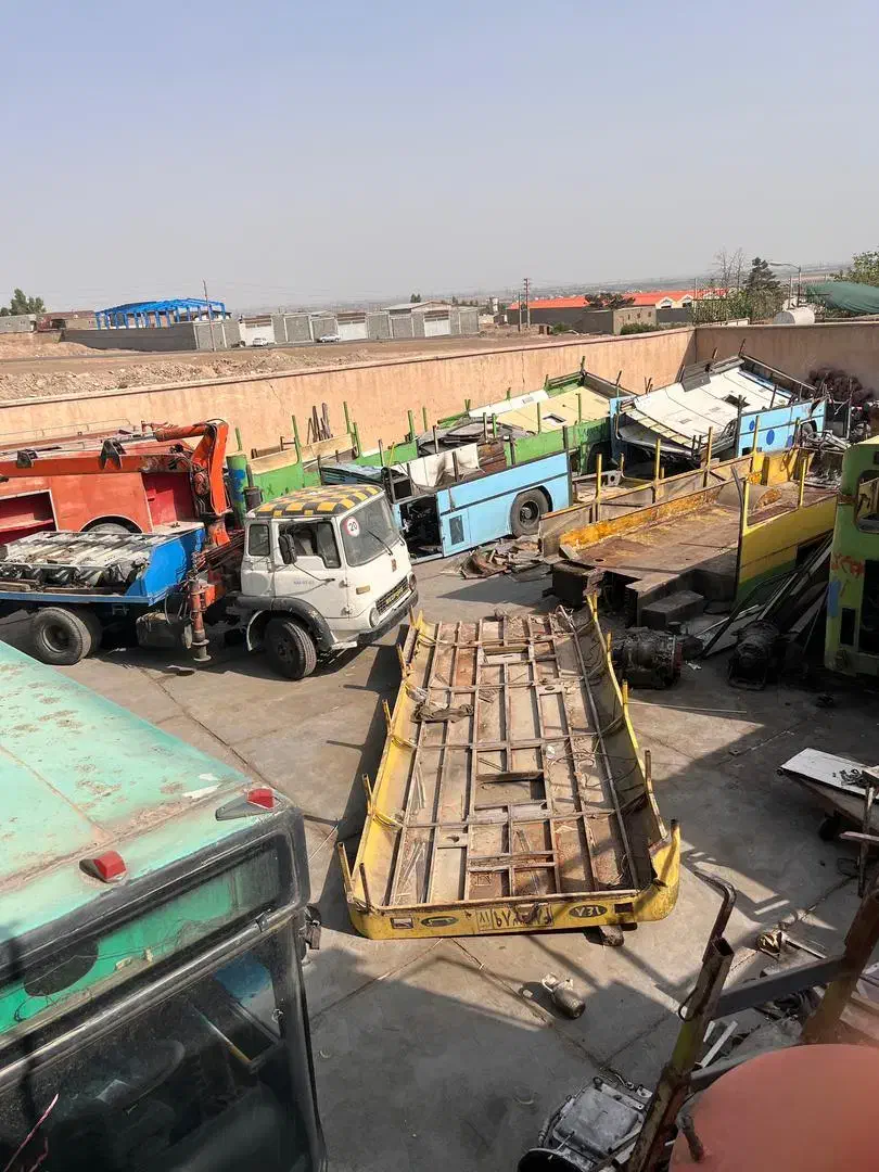 کارگر دست به آچار جهت کار در اوراقی اتوبوس|استخدام صنعتی، فنی، مهندسی|تهران, خاوران|دیوار