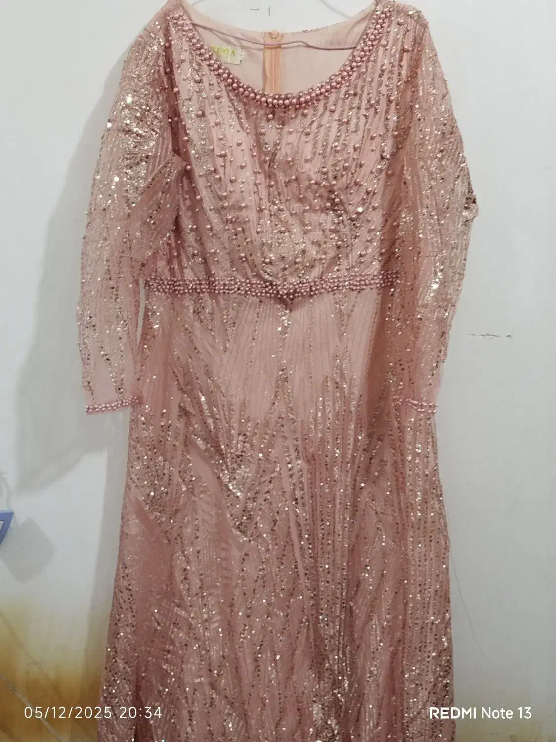 لباس مجلسی|لباس|زابل, |دیوار