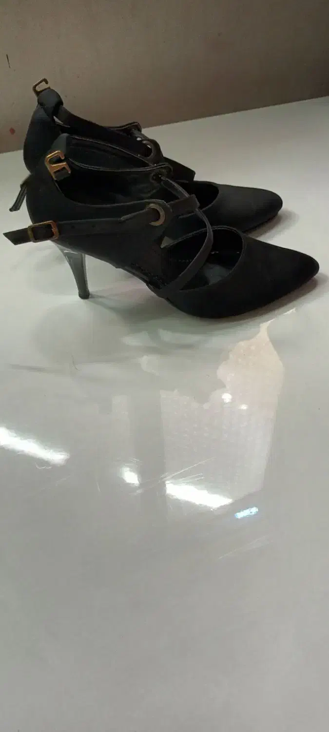 کفش مراسمی|کیف، کفش، کمربند|گنبد کاووس, |دیوار