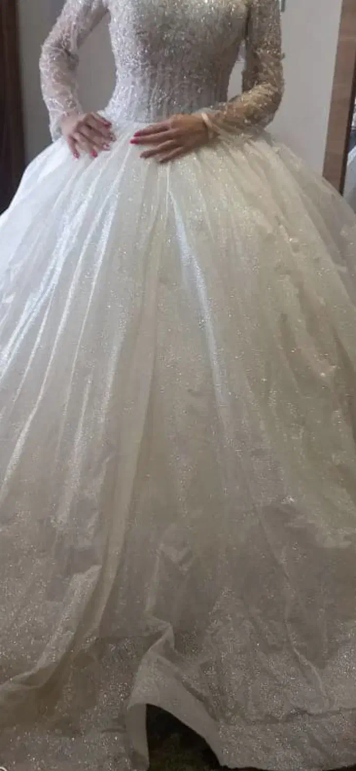 لباس عروس سنگ دوزی شده|لباس|بومهن, |دیوار