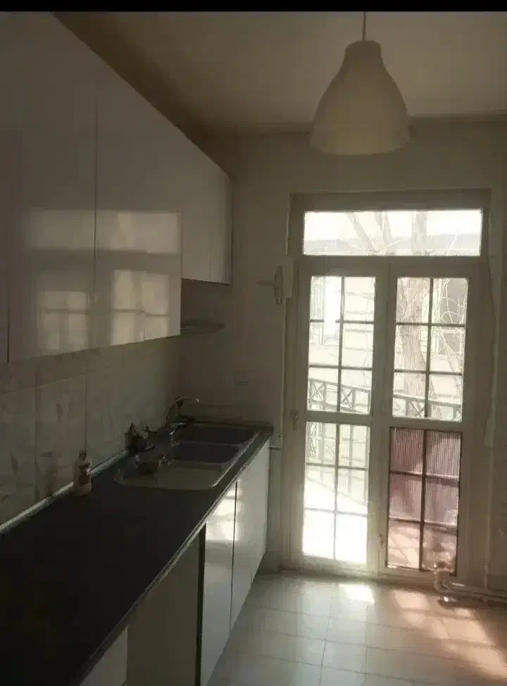 96 متر، ظفر ، عطاری مقدم ، تکواحدی