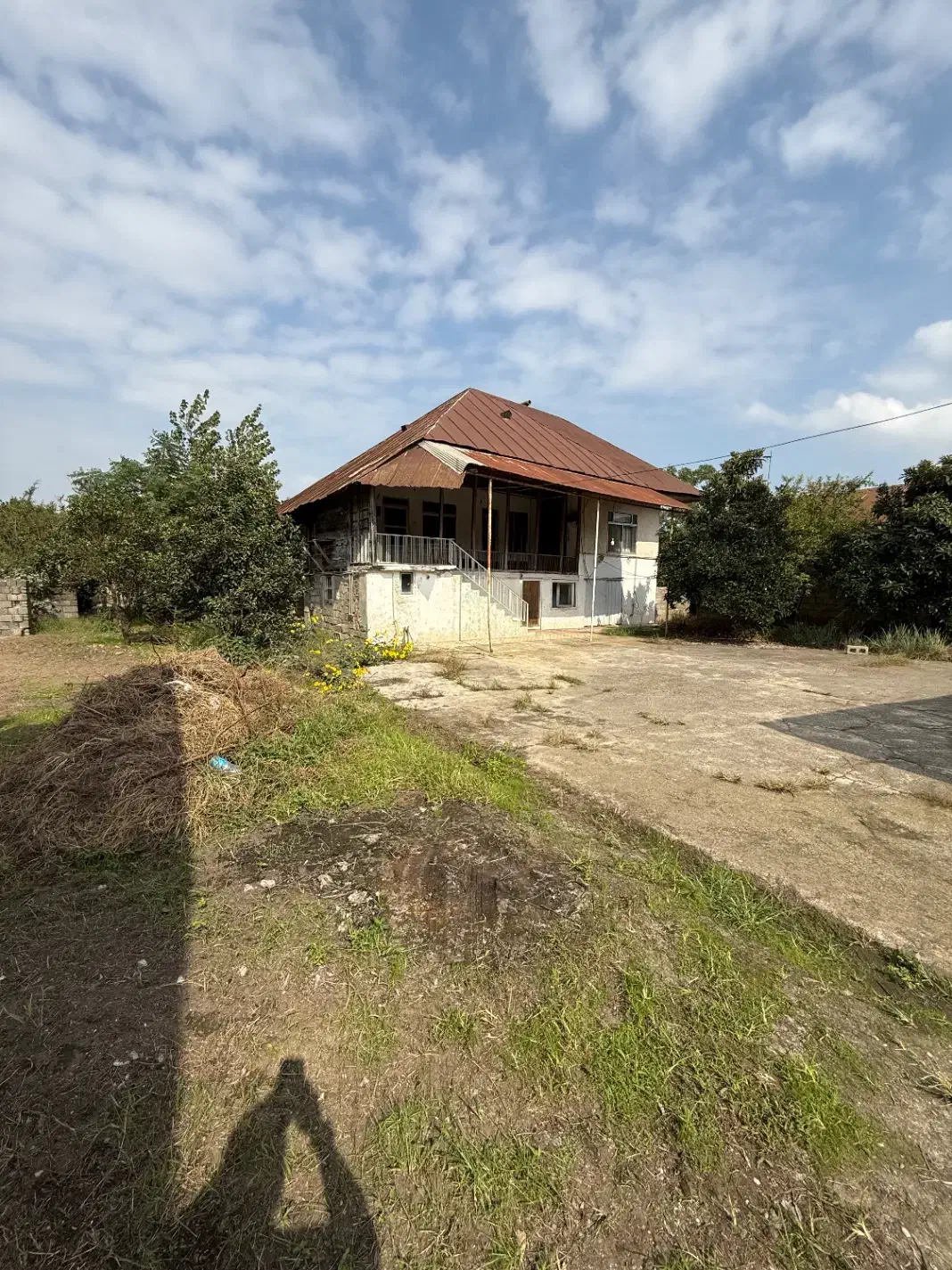 ویلا قدیمی ساخت مدارک تکمیل در شهر ساحلی|فروش زمین و ملک کلنگی|چاف و چمخاله, |دیوار