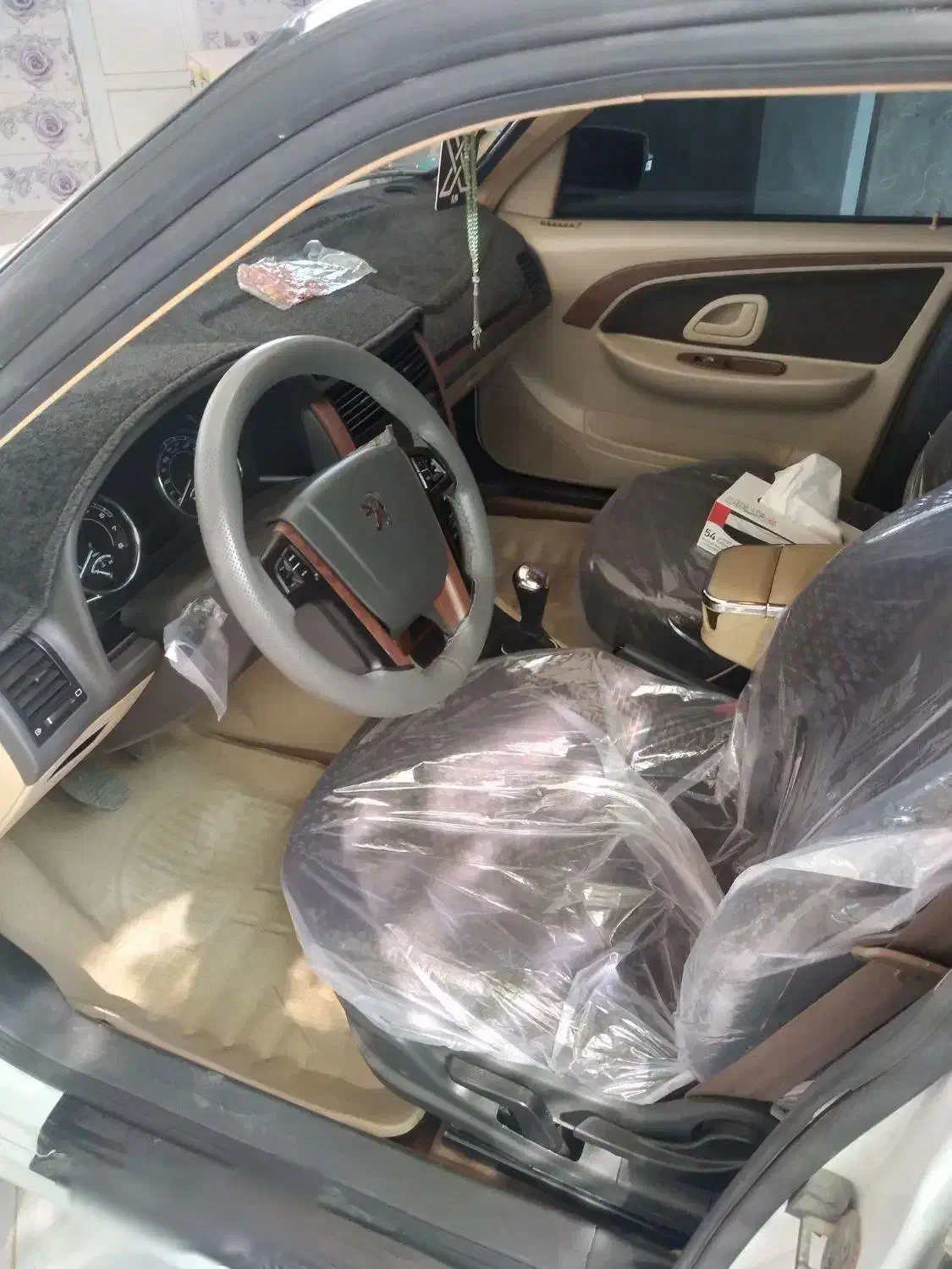 پارس ۱۴۰۲|خودرو سواری و وانت|بندرعباس, |دیوار