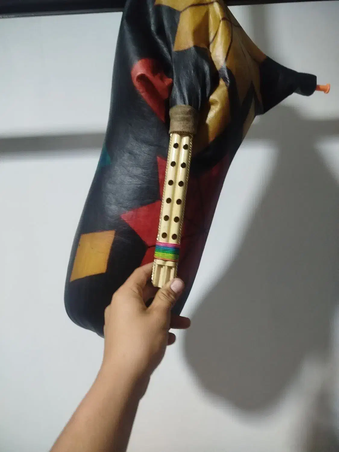 نی انبان|سازهای بادی|اهرم, |دیوار