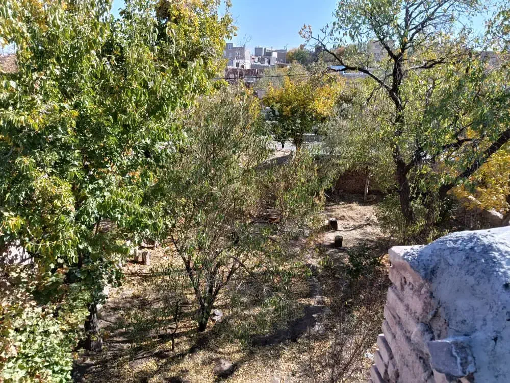 خانه باغ ویلایی قدیمی ساخت مناسب برای بوم گردی|فروش خانه و ویلا|نائین, |دیوار