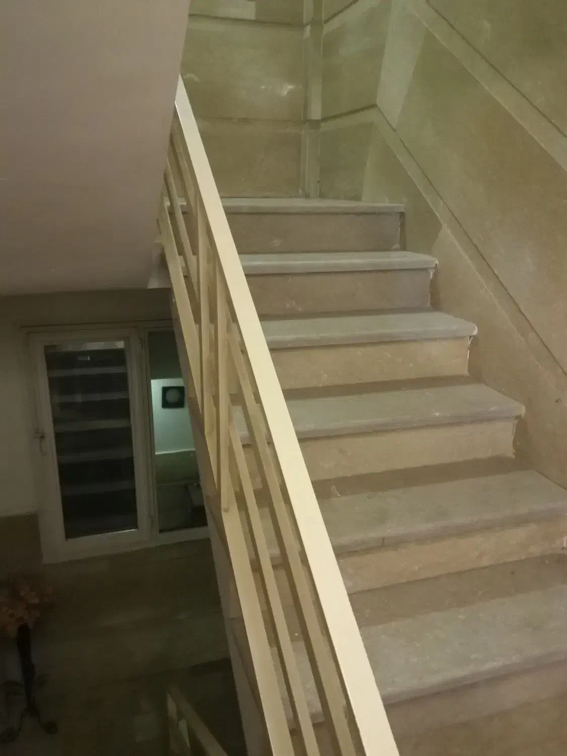 آپارتمان ۷۵ متری دوخواب تخلیه با پارکینگ