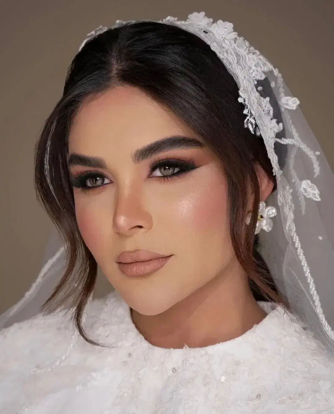 میکاپ و شینیون فوق العاده ویژه روز مادر تا روز پدر|خدمات آرایشگری و زیبایی|زنجان, |دیوار