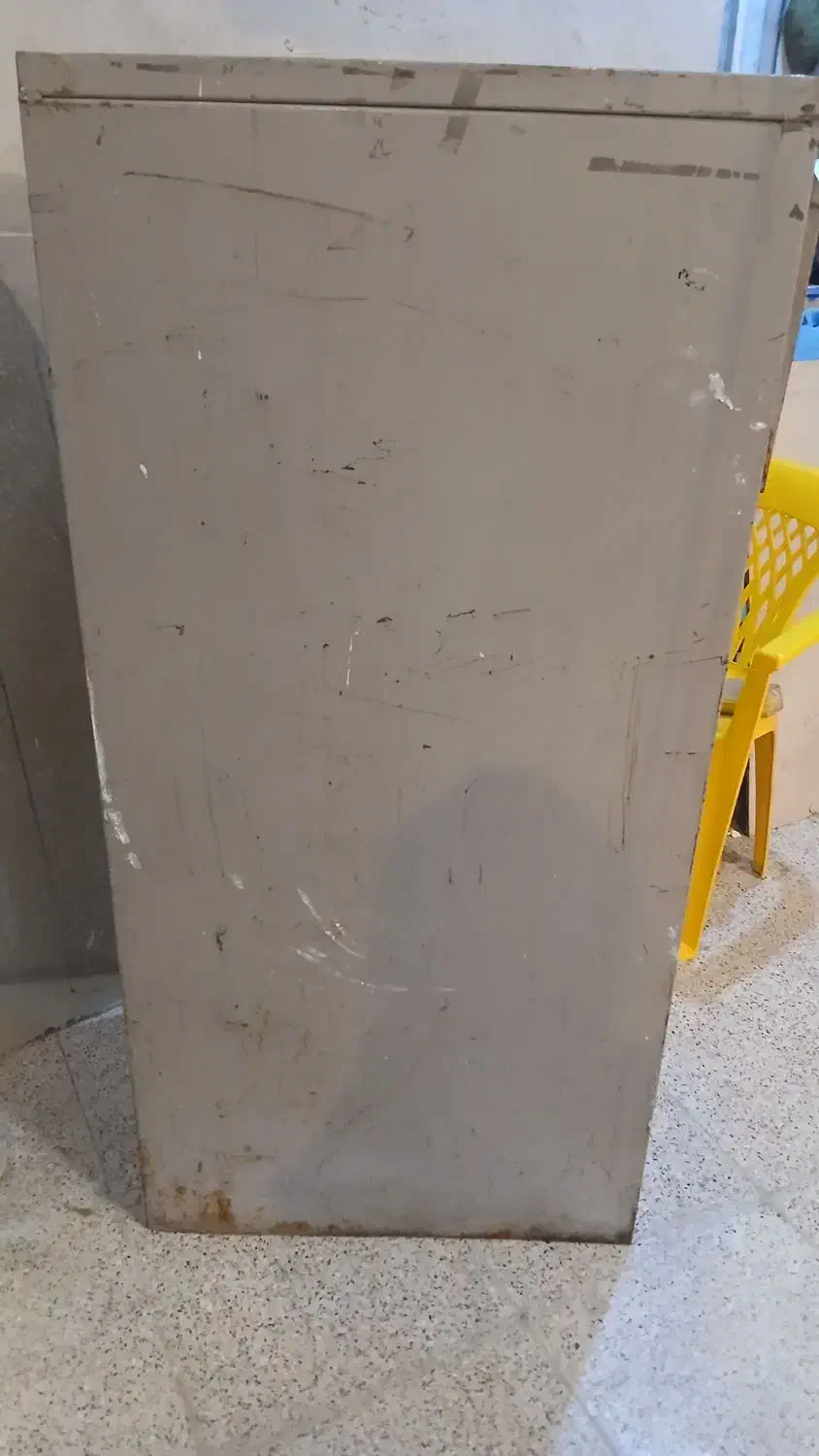 یک عدد چهار کشابه آهنی سالم سنگین|جاکفشی، کمد، دراور|مسجد سلیمان, |دیوار