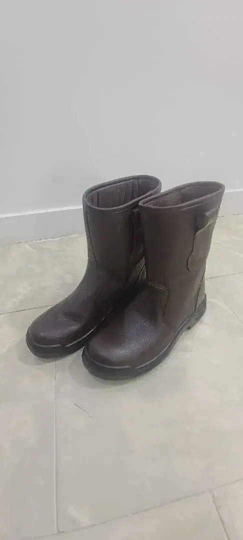 کفش ایمنی بهشتیان ساق بلند|کیف، کفش، کمربند|اهواز, سپیدار|دیوار