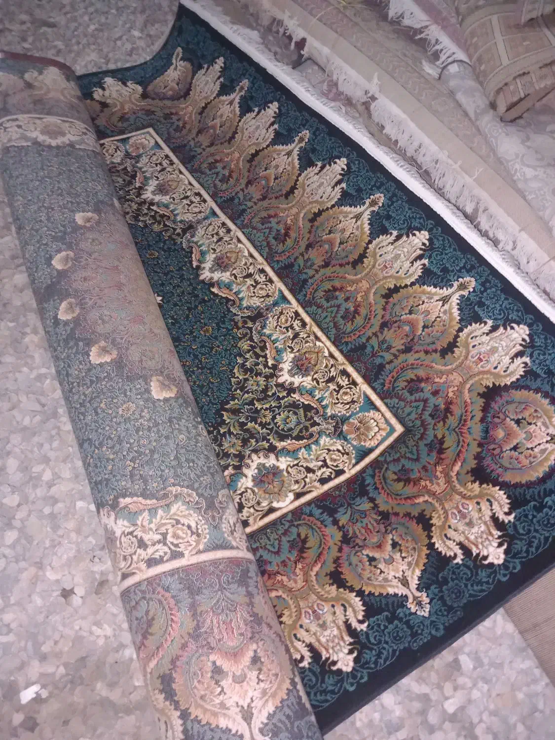 کارگر قالیشویی|استخدام سرایداری و نظافت|بندرعباس, |دیوار