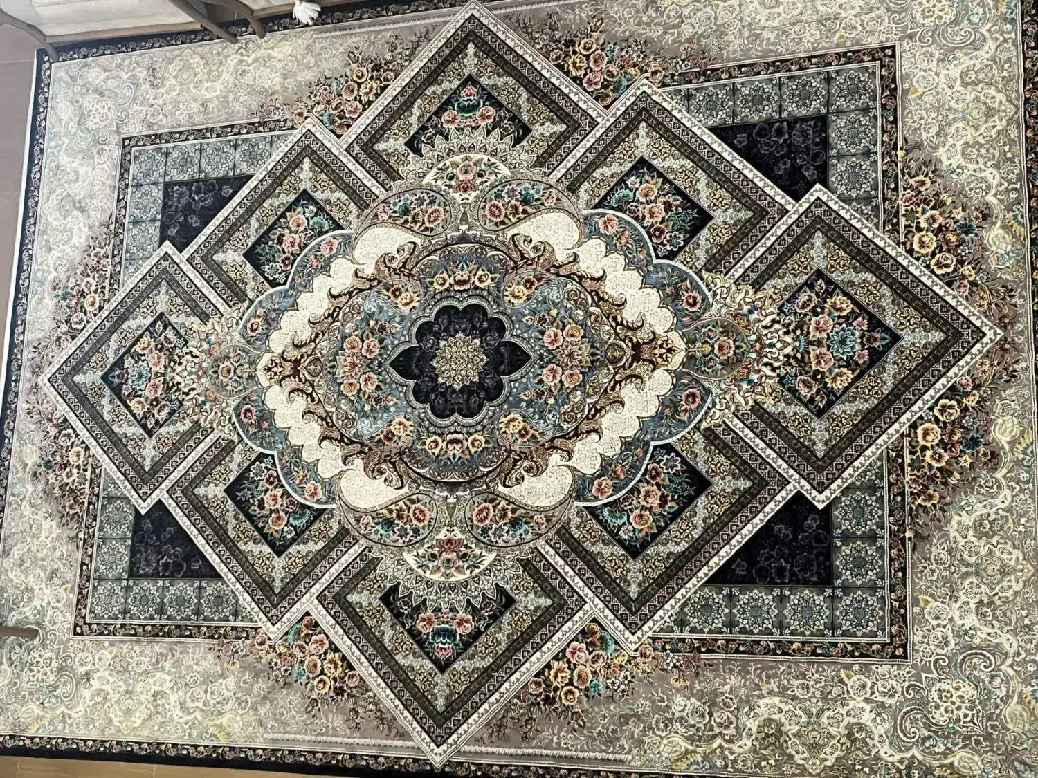 فرش اسایش|فرش|سرخرود, |دیوار