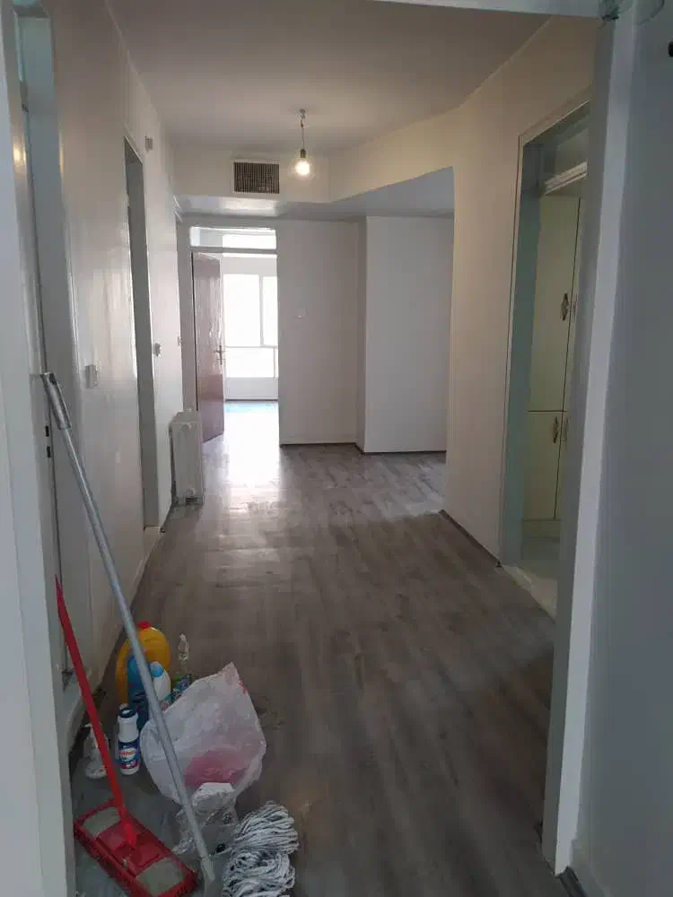 اجاره آپارتمان ۲۰۶ متری ۳ خوابه در میدان انقلاب