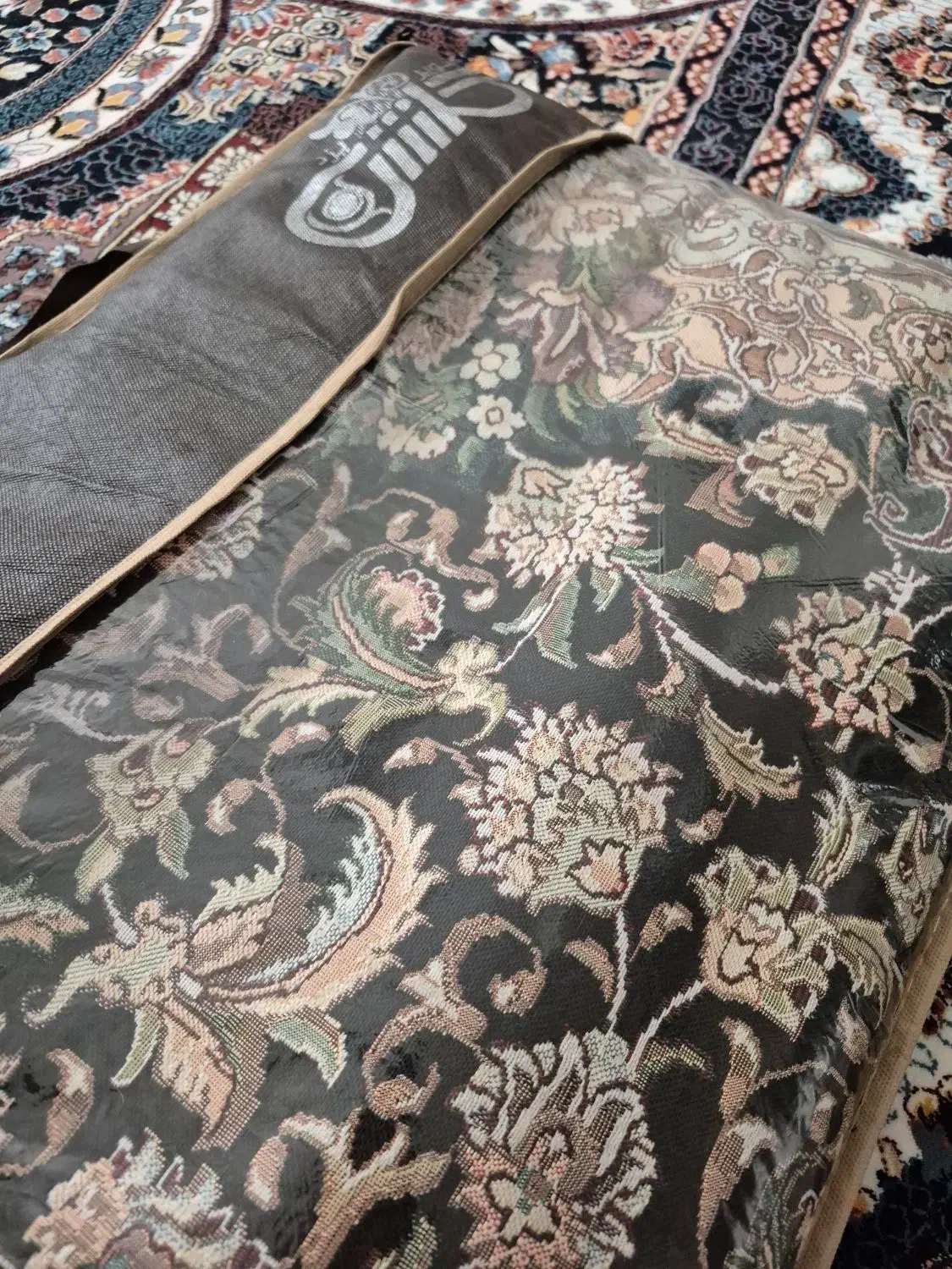 روفرشی|روفرشی|همدان, |دیوار