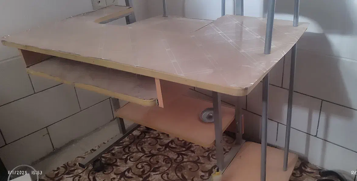 فروش فوری فوری فوری میز کامپیوتر|میز تحریر و کامپیوتر|فسا, |دیوار